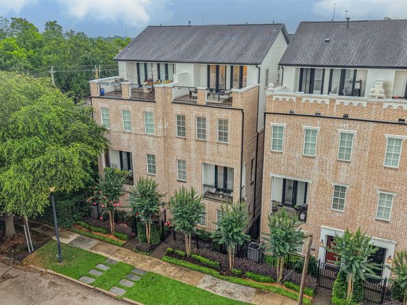 3907 Austin Street, Houston TX 77004