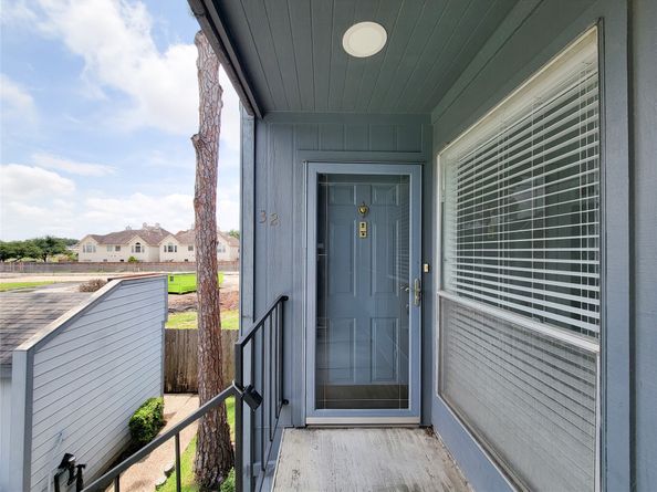 6202 Skyline 32, Houston TX 77057