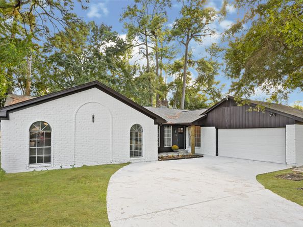 4211 Black Locust Drive, Houston TX 77088