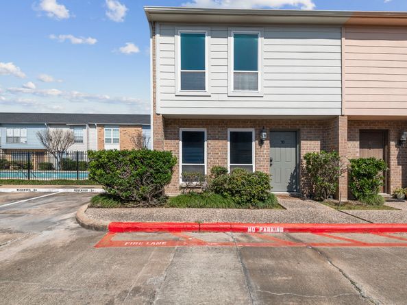 6111 Beverly Hill Street 50, Houston TX 77057