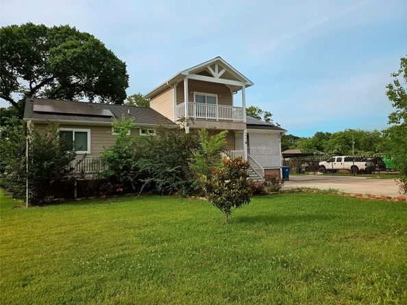 5821 Woodview Drive, Humble TX 77396