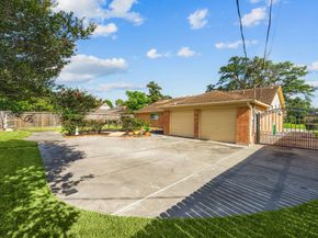 9646 Fairdale Lane, Houston TX 77063