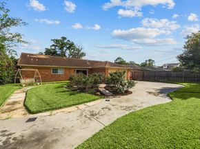 9646 Fairdale Lane, Houston TX 77063