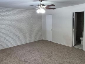 5343 Richmond Avenue 11, Houston TX 77056