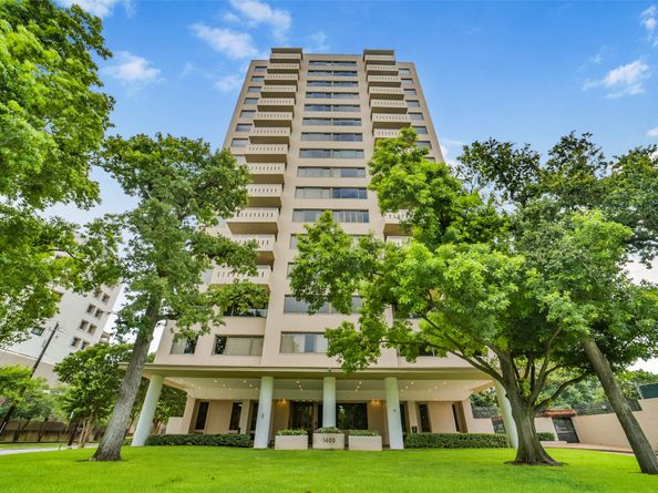 1400 Hermann Drive 11A, Houston TX 77004