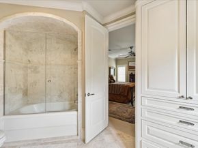 2242 Pelham Drive, Houston TX 77019