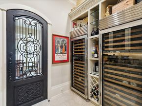2242 Pelham Drive, Houston TX 77019
