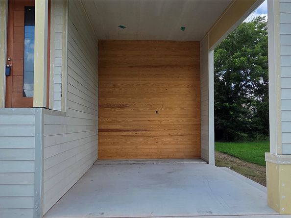 1004 E 40th Street, Houston TX 77022