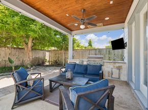 1360 Chippendale Road, Houston TX 77018