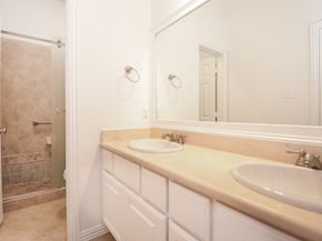 606 Floriencia St, Sugar Land TX 77479