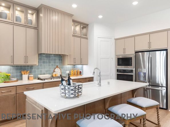 17923 Pathway Forest Lane, Webster TX 77598