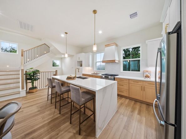 1106 Weiss Street, Houston TX 77009