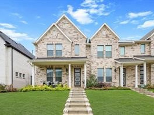 1013 Carnation Drive, Crowley TX 76036