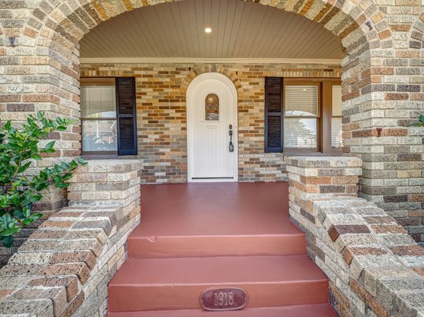 1918 Wentworth Street, Houston TX 77004