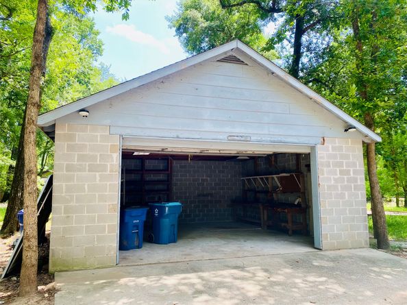 2500 Southline Road, Conroe TX 77384