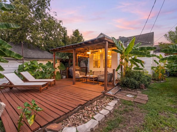 5515 Truett Street, Houston TX 77023