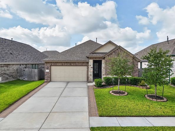 2740 Hidden Hollow Lane, Conroe TX 77385