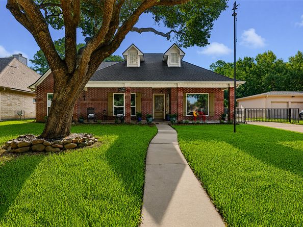 3102 E Elm Circle, Katy TX 77493