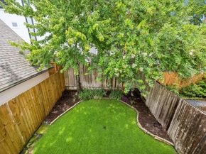 911 Birdsall Street, Houston TX 77007