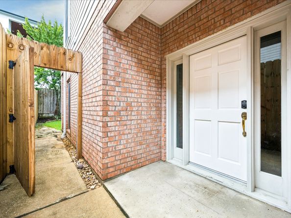 911 Birdsall Street, Houston TX 77007