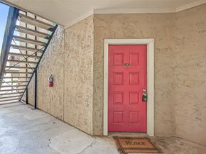10855 Meadowglen Lane 608, Houston TX 77042