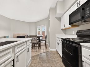 10855 Meadowglen Lane 608, Houston TX 77042