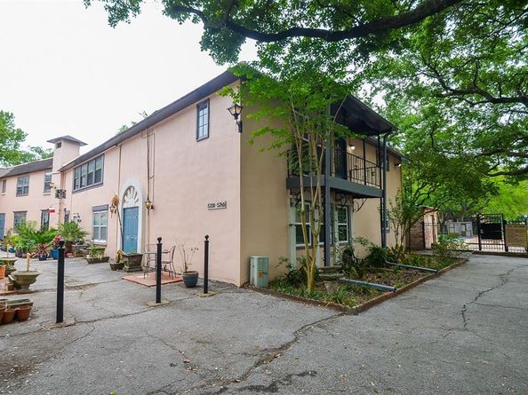 5230 ARBOLES Drive A4, Houston TX 77035
