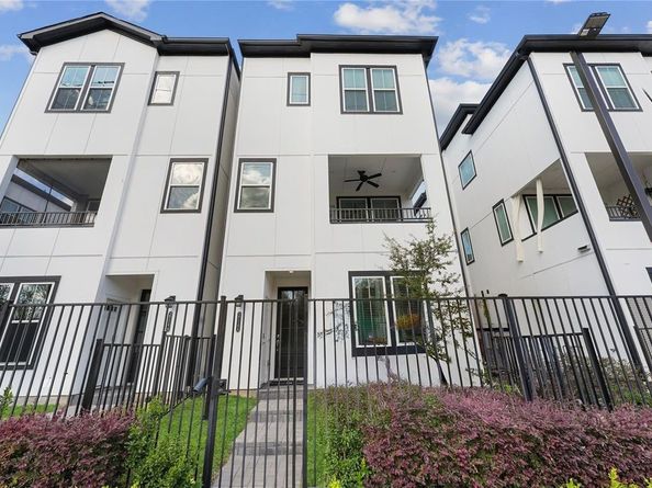 2706 Grand Fountains Drive F, Houston TX 77054
