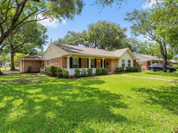 5658 Cartagena Street, Houston TX 77035