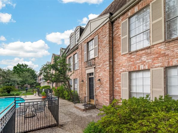 408 N Post Oak Lane 408, Houston TX 77024