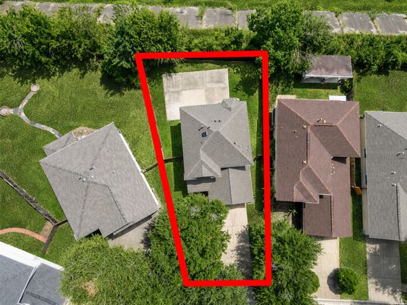 12707 Sandbur Valley Way, Houston TX 77045
