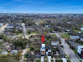 2711 Delano Street, Houston TX 77004