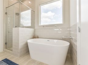 5902 Gardendale Drive B, Houston TX 77092