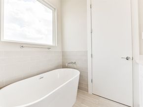 5902 Gardendale Drive B, Houston TX 77092