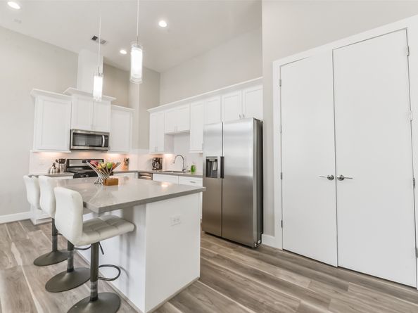 5902 Gardendale Drive B, Houston TX 77092