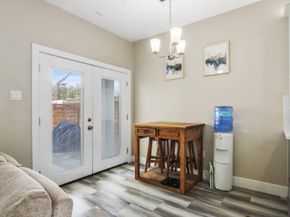 5417 Texas Street A, Houston TX 77011