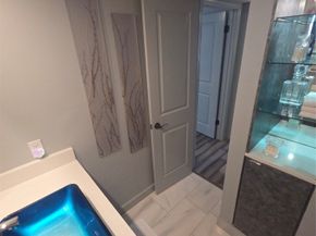 2250 Bering Drive, Houston TX 77057