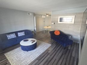 2250 Bering Drive, Houston TX 77057