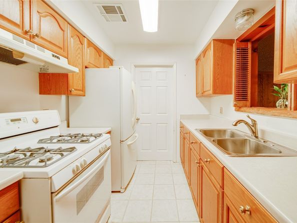 3127 Brisbane Street, Houston TX 77051