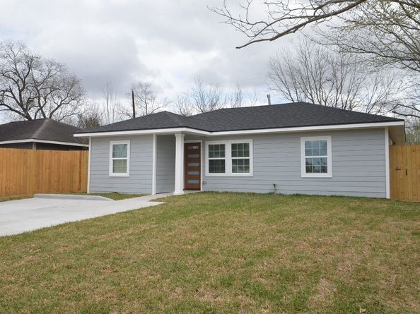 6801 Kassarine Pass, Houston TX 77033