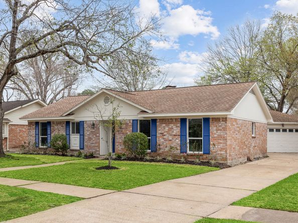 9719 Springmont Drive, Houston TX 77080