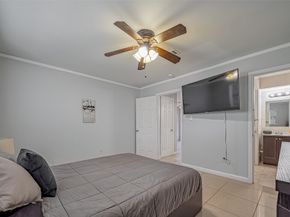 1939 Campbell Road 1939, Houston TX 77080