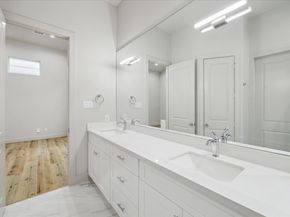 5221 Hillman Street B, Houston TX 77023