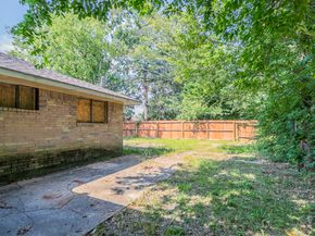 11151 Spottswood Drive, Houston TX 77016