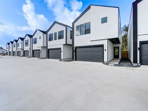 6135 Pacific Forest Drive, Houston TX 77091