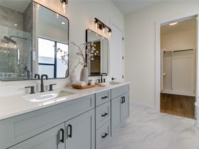 6135 Pacific Forest Drive, Houston TX 77091