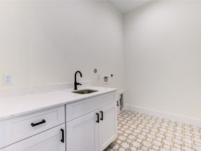 6135 Pacific Forest Drive, Houston TX 77091