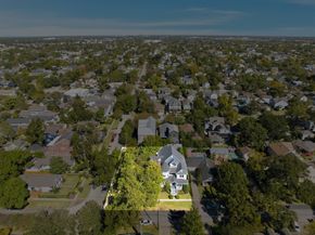 607 E 15th Street, Houston TX 77008