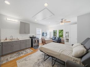 607 E 15th Street, Houston TX 77008