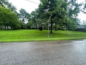 607 Riveredge Drive, Richmond TX 77406